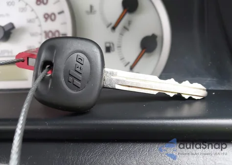 2005 Toyota Corolla S z USA, uszkodzony, nr VIN 2T1BR32E45C470683